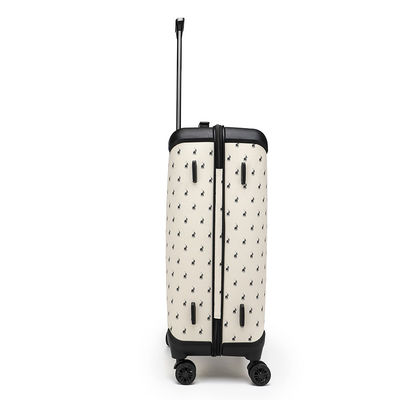 Voiture de bagages d'aéroport OEM avec plastique noir couleur 8 roues PU PP