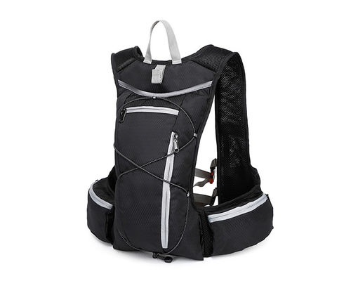 Un sac à dos en nylon de 25L avec ceinture